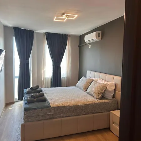 Casmere * Pomorie